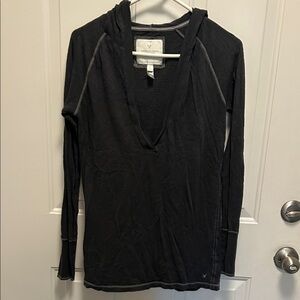 American Eagle Charcoal V-Neck Long Sleeve Shirt, Size XL